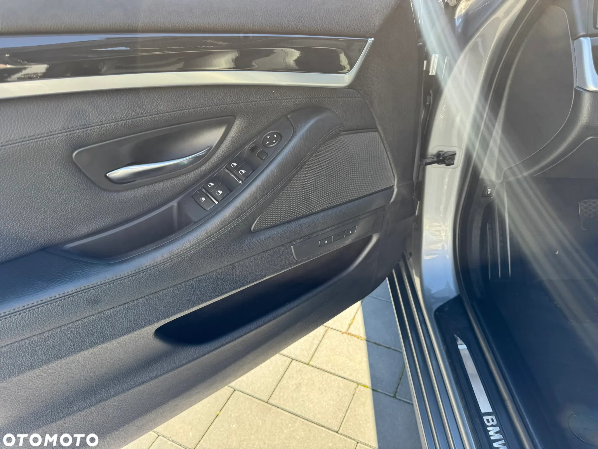 BMW Seria 5 520d Touring Luxury Line - 17