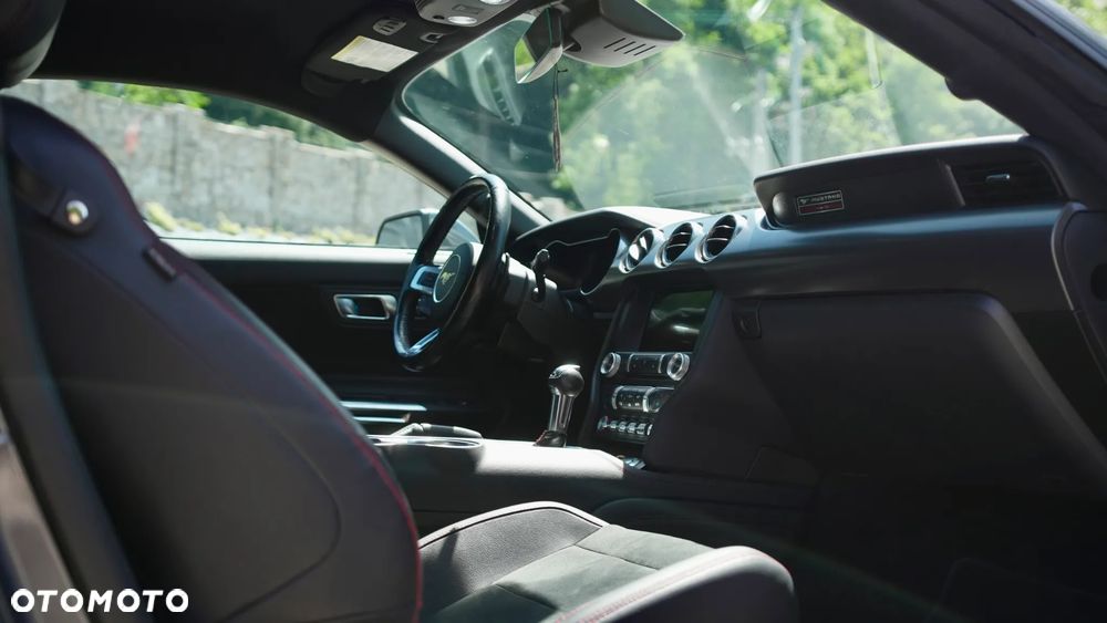 Ford Mustang 5.0 V8 GT - 22