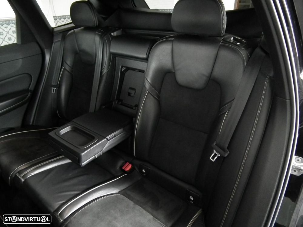 Volvo XC 60 2.0 D4 R-Design Geartronic - 21