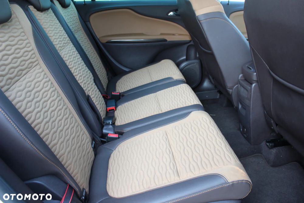 Opel Zafira Tourer 2.0 CDTI Automatik Edition - 9