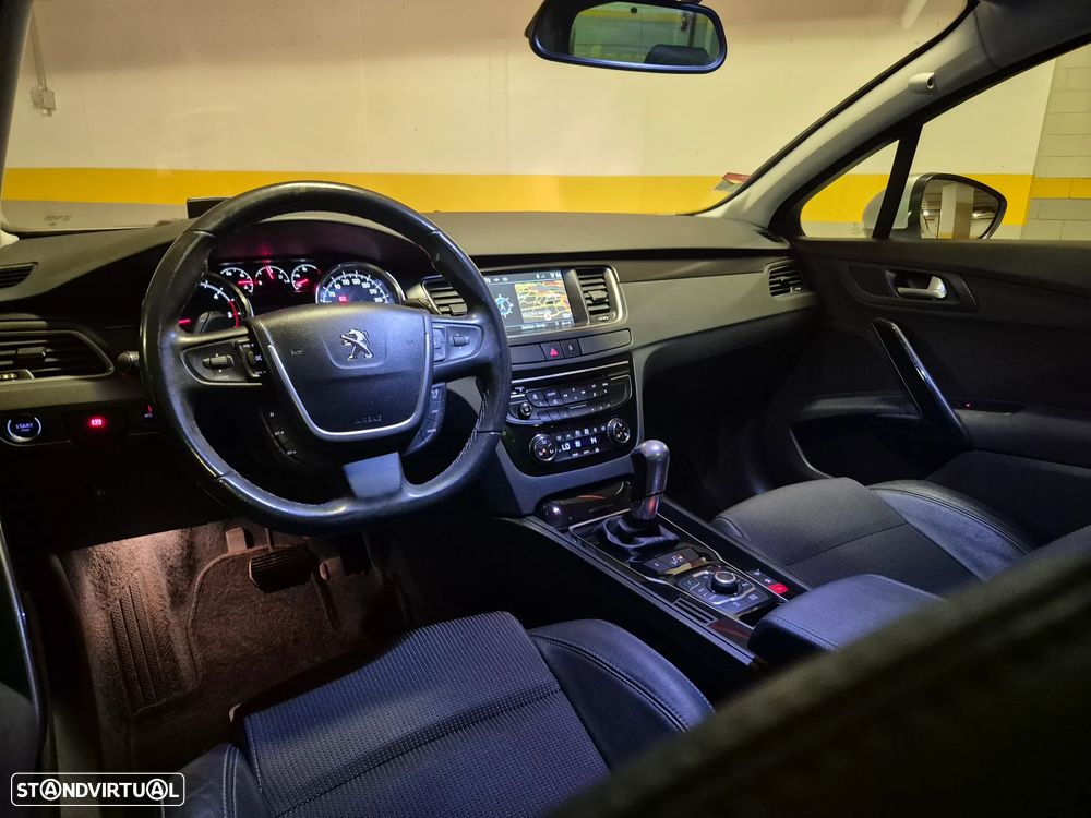 Peugeot 508 SW 1.6 e-HDi Allure 2-Tronic - 32