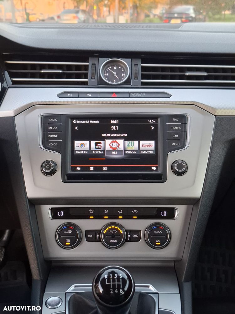 Volkswagen Passat 2.0 TDI Comfortline - 10