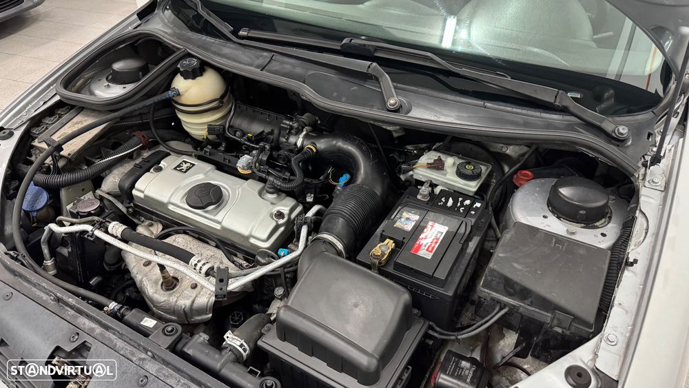 Peugeot 206 1.1 XR - 29