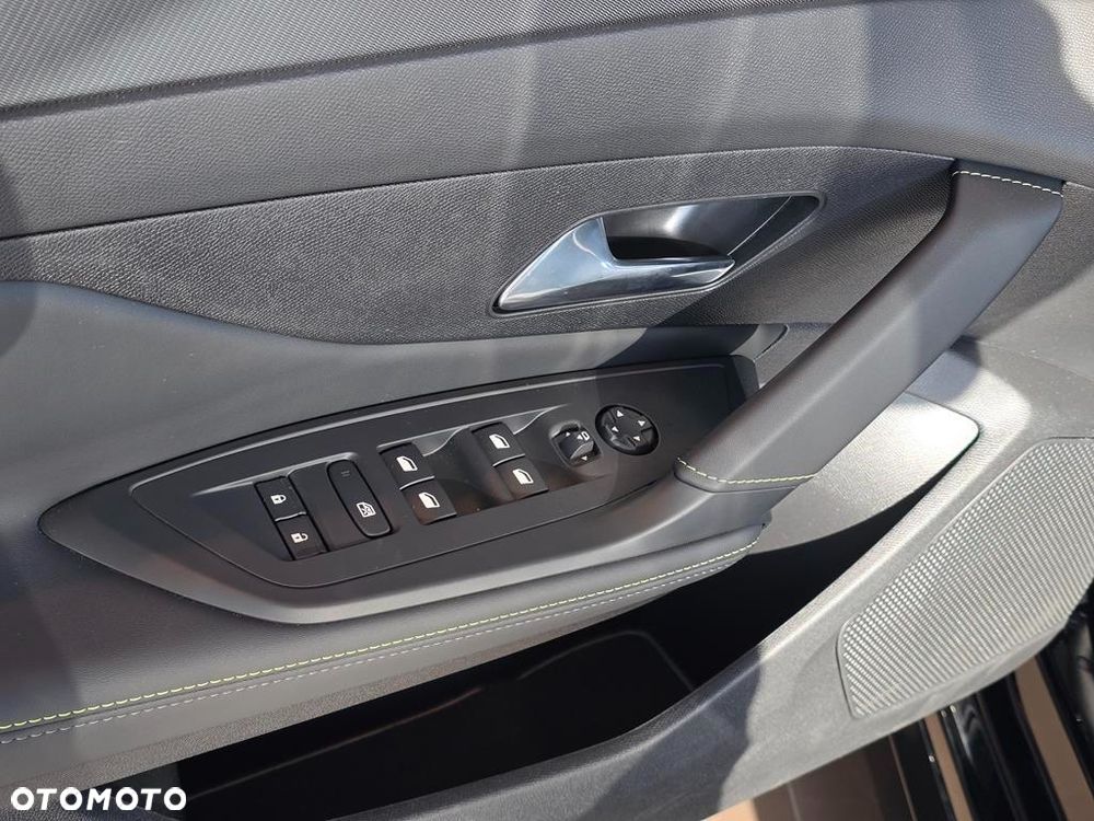 Peugeot 308 1.2 PureTech GT S&S EAT8 - 8