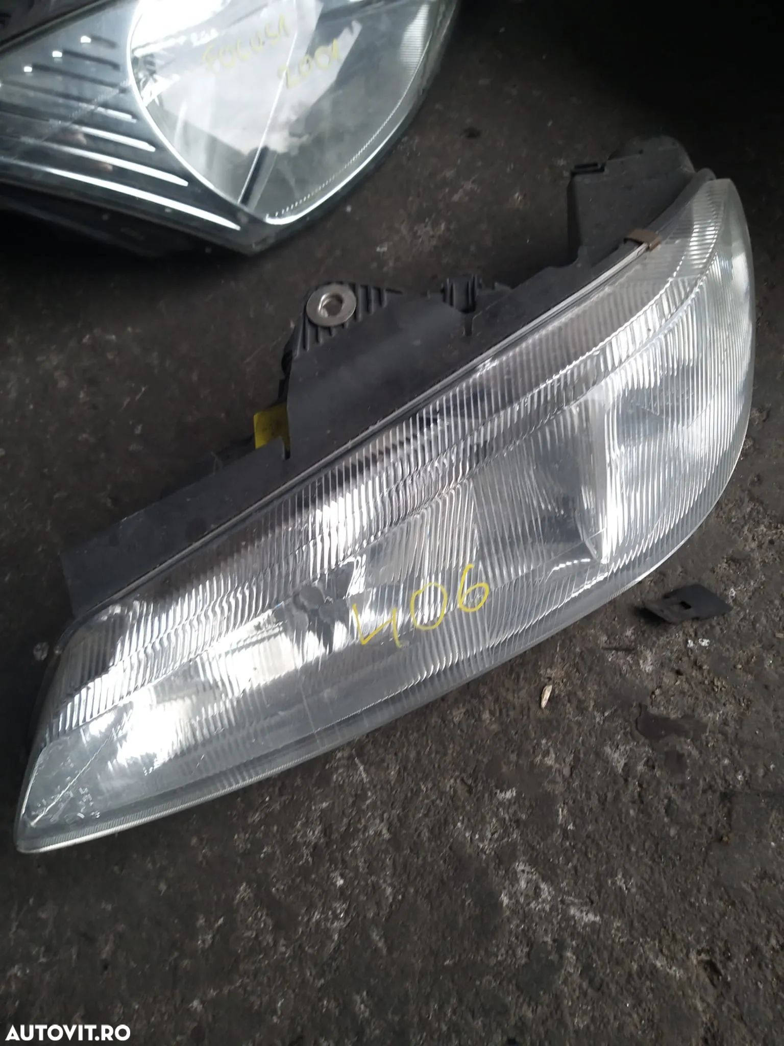Far Stanga pentru Peugeot 406 an 1995-2005 - 1