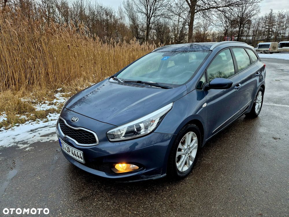 Kia Ceed 1.6 GDI Fifa World Cup Edition - 6