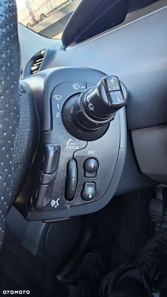 Renault Scenic 1.6 16V Emotion - 12