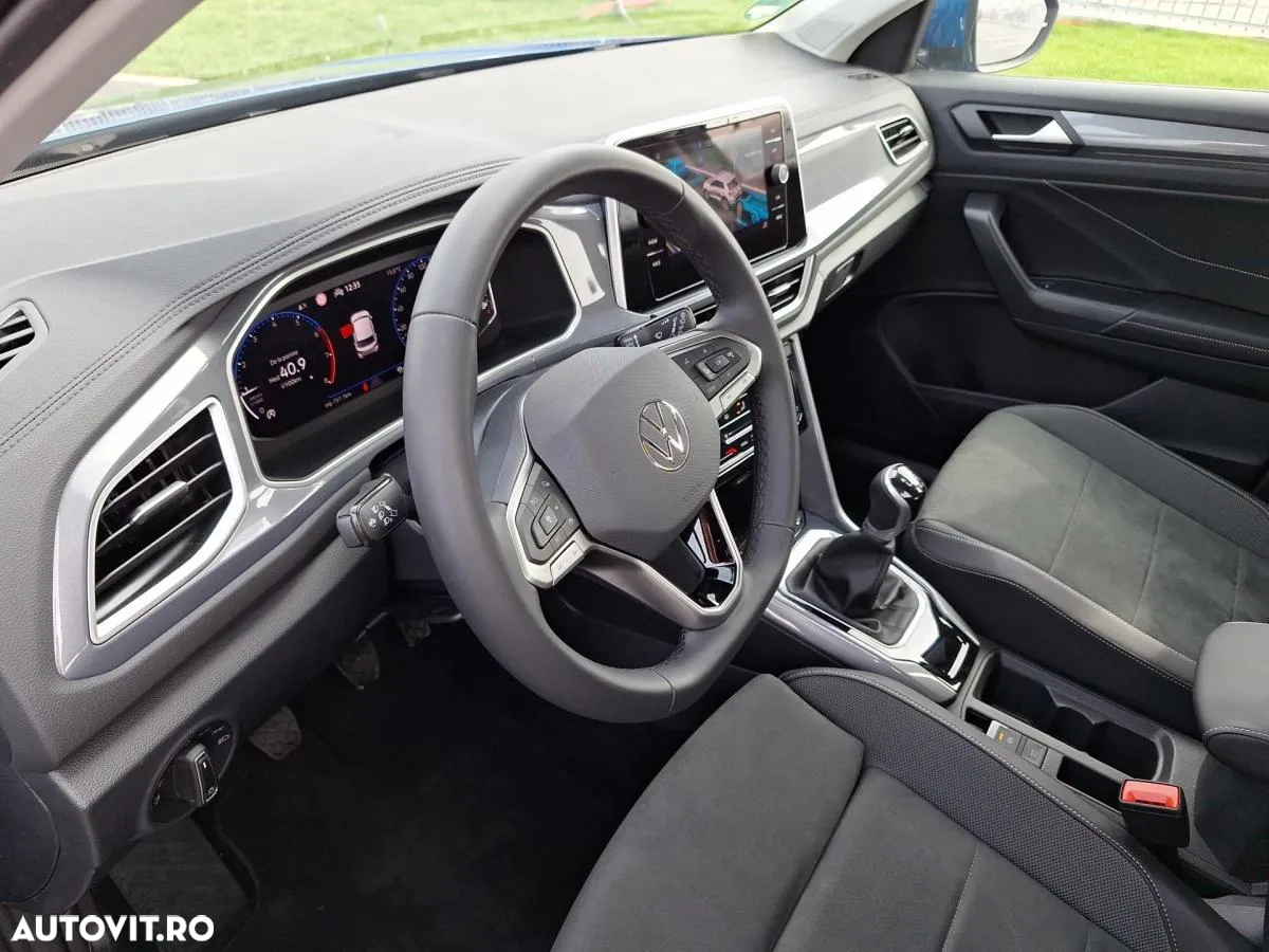 Volkswagen T-ROC - 9
