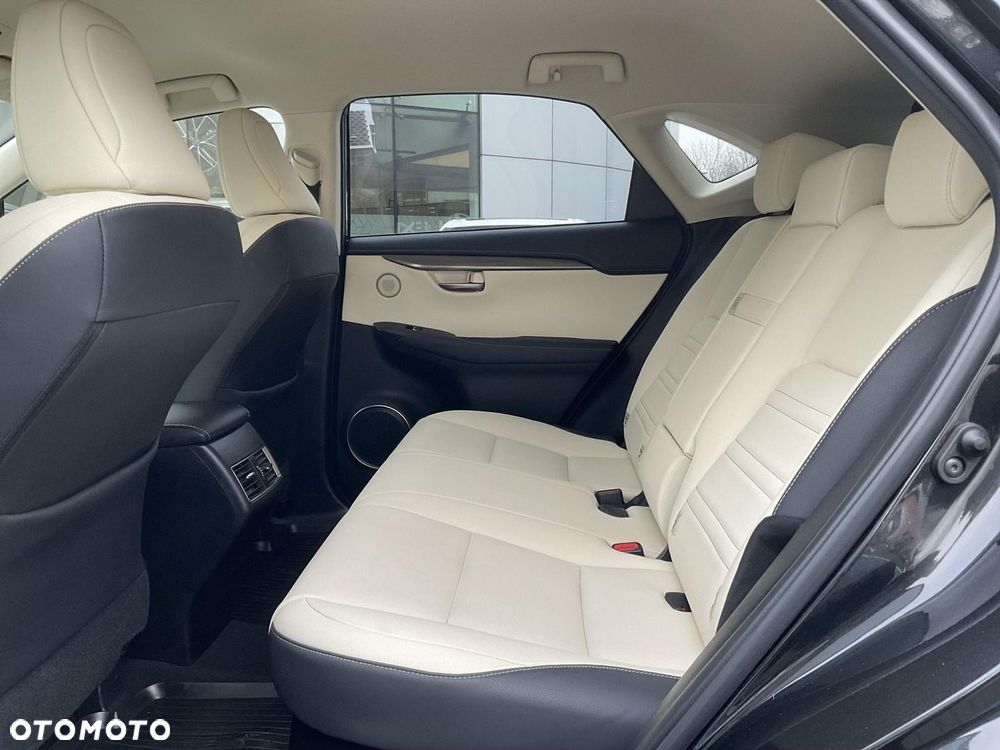 Lexus NX 300 F Impression AWD - 16