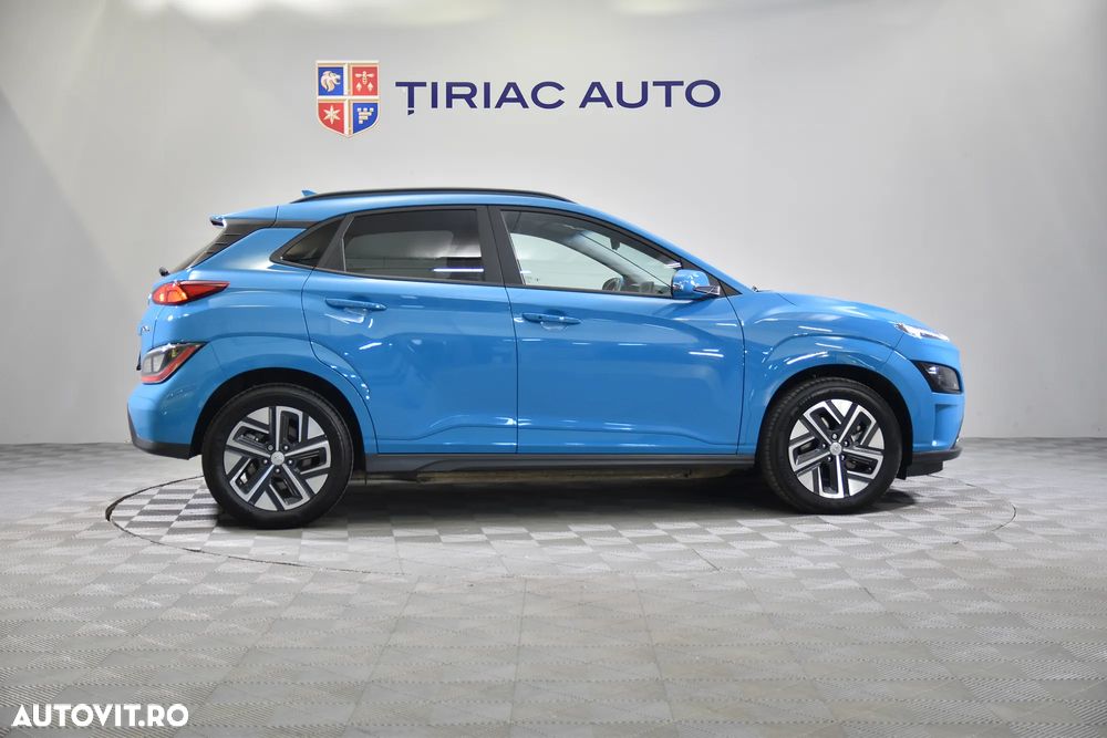 Hyundai KONA - 7