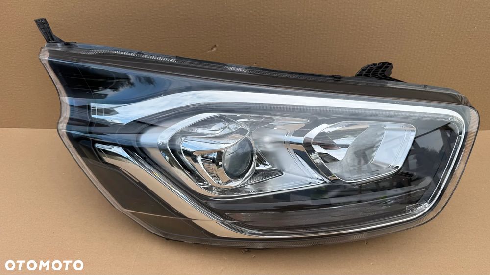 Lampa Ford Transit Custom lift led prawa Przód Przednia