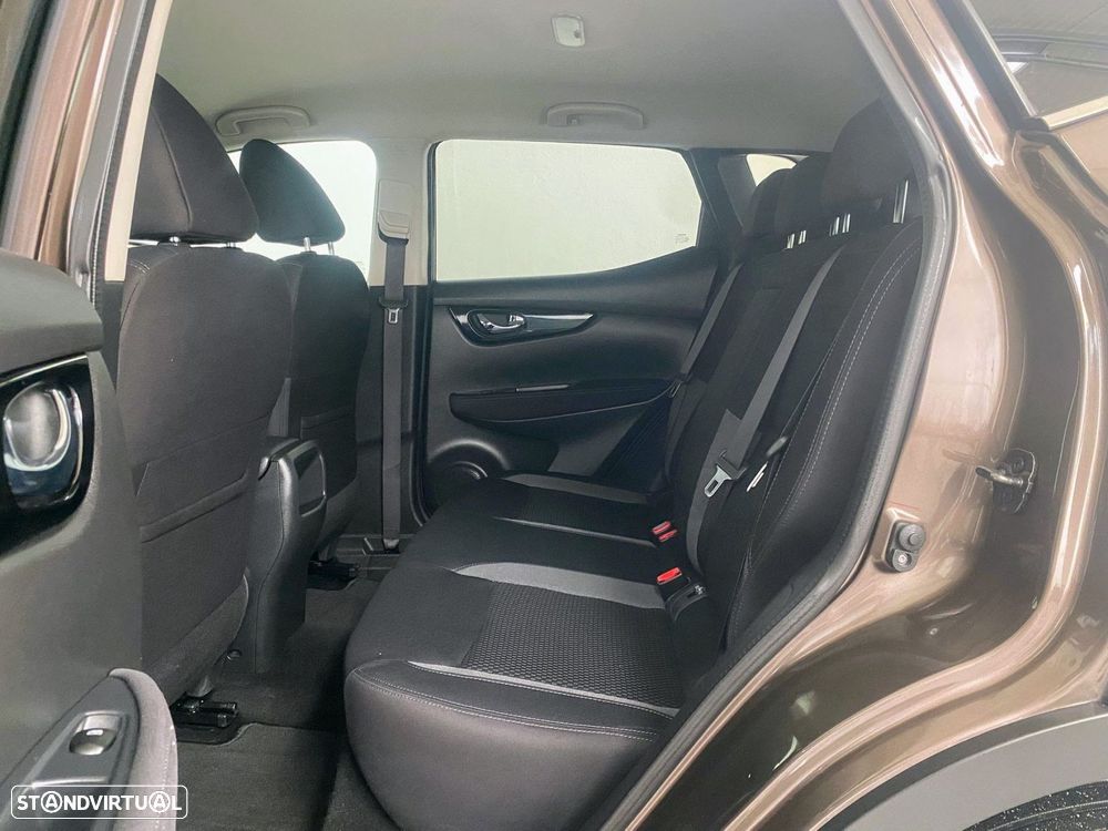 Nissan Qashqai 1.5 dCi N-Style DCT - 9