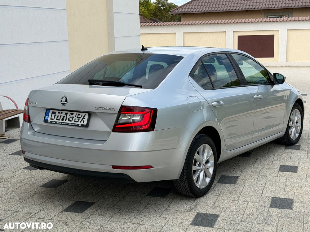 Skoda Octavia 1.6 TDI DSG Ambition - 3