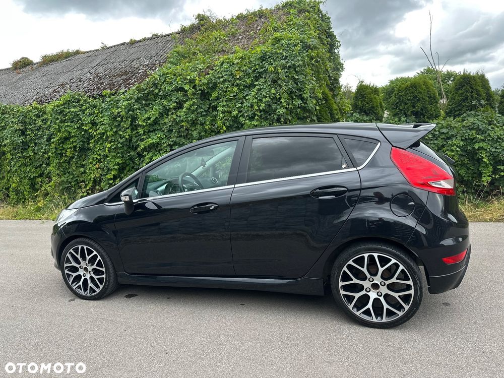 Ford Fiesta 1.6 Titanium EU5 - 12