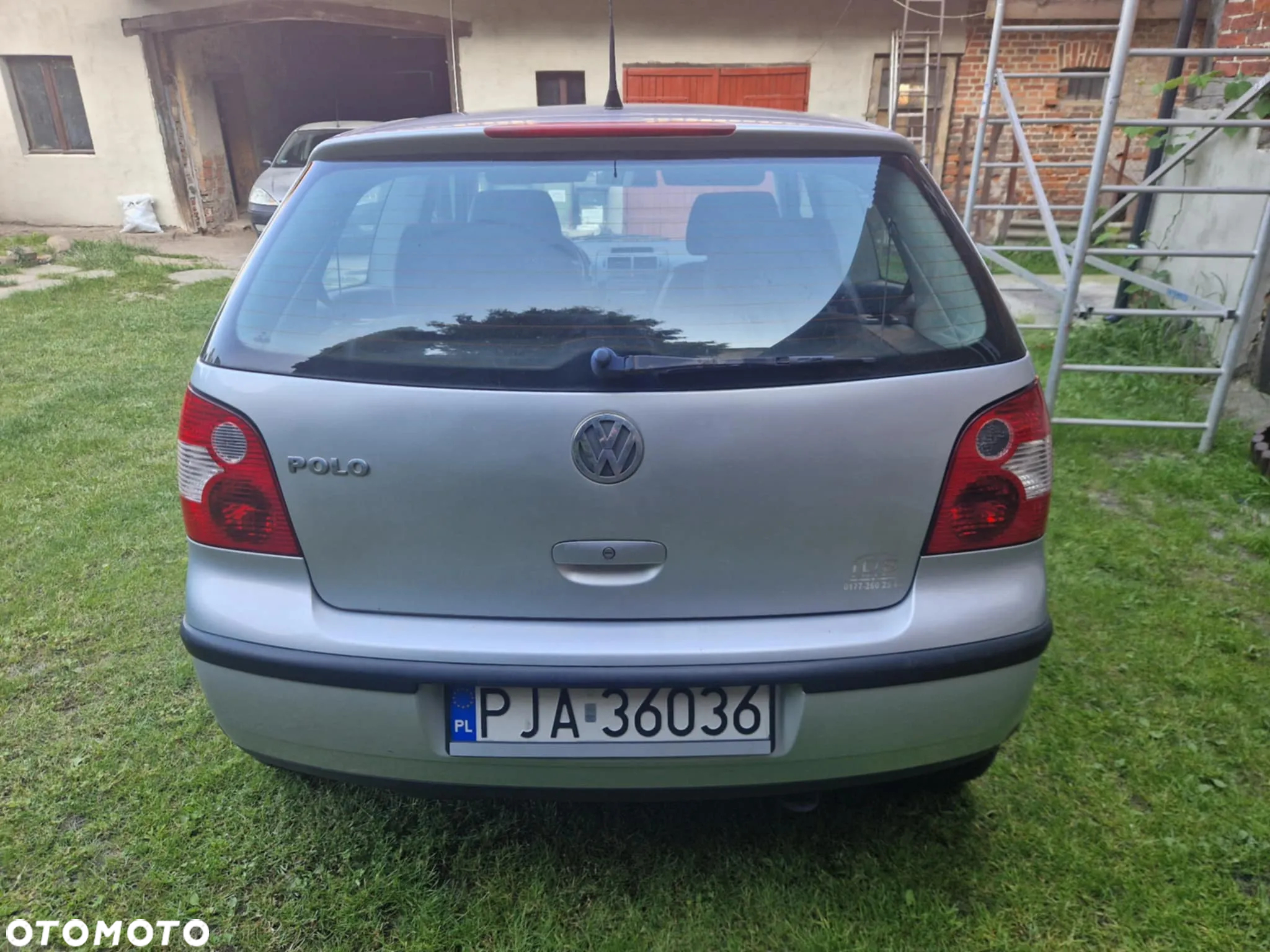 Volkswagen Polo 1.2 Basis - 2