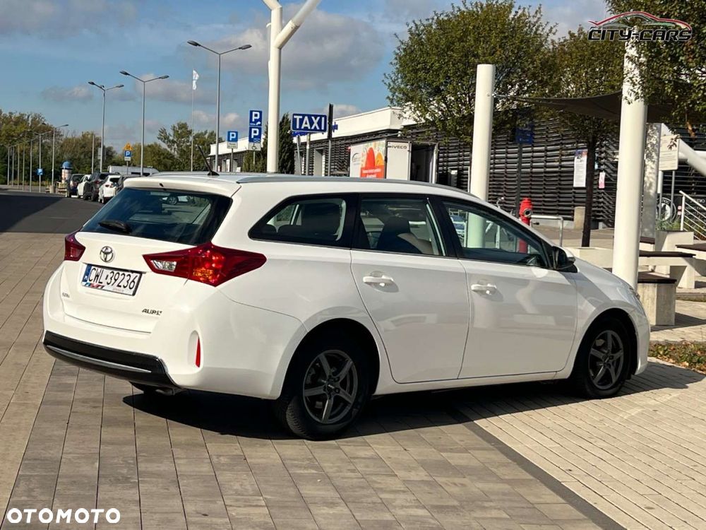 Toyota Auris - 30