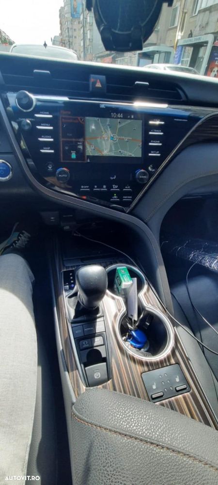 Toyota Camry 2.5 Exclusive - 1