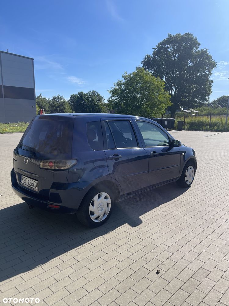 Mazda 2 - 4