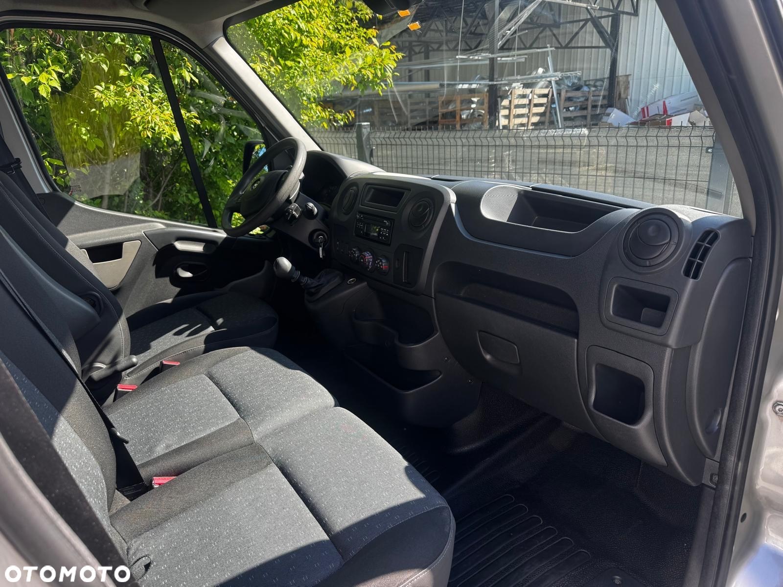 Opel Movano - 16