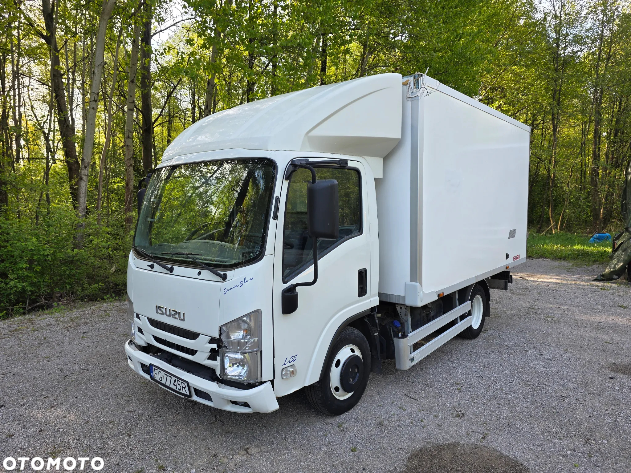 Isuzu N-L35 - 4