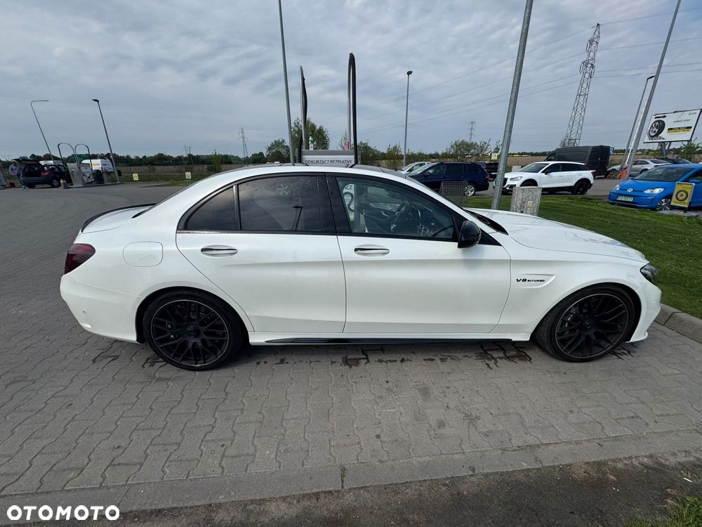 Mercedes-Benz Klasa C AMG 63 S AMG Speedshift 7G-MCT - 2