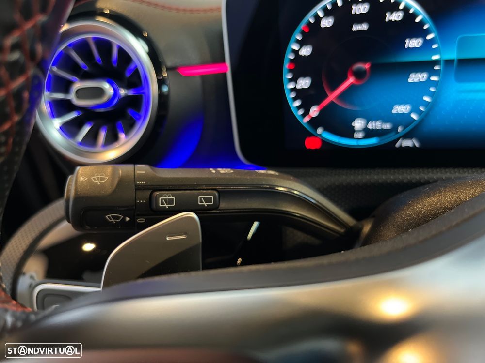 Mercedes-Benz CLA 200 d Shooting Brake 8G-DCT AMG Line - 12