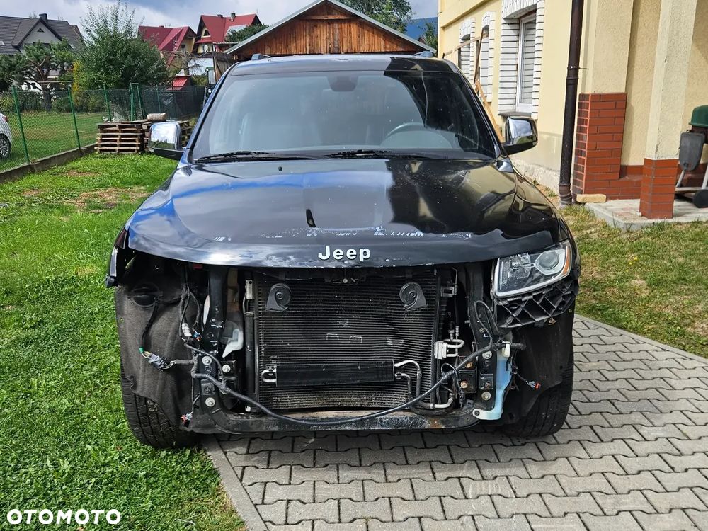 Jeep Grand Cherokee - 13