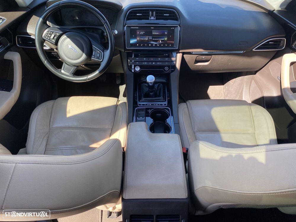 Jaguar F-Pace 2.0 i4D Prestige - 15
