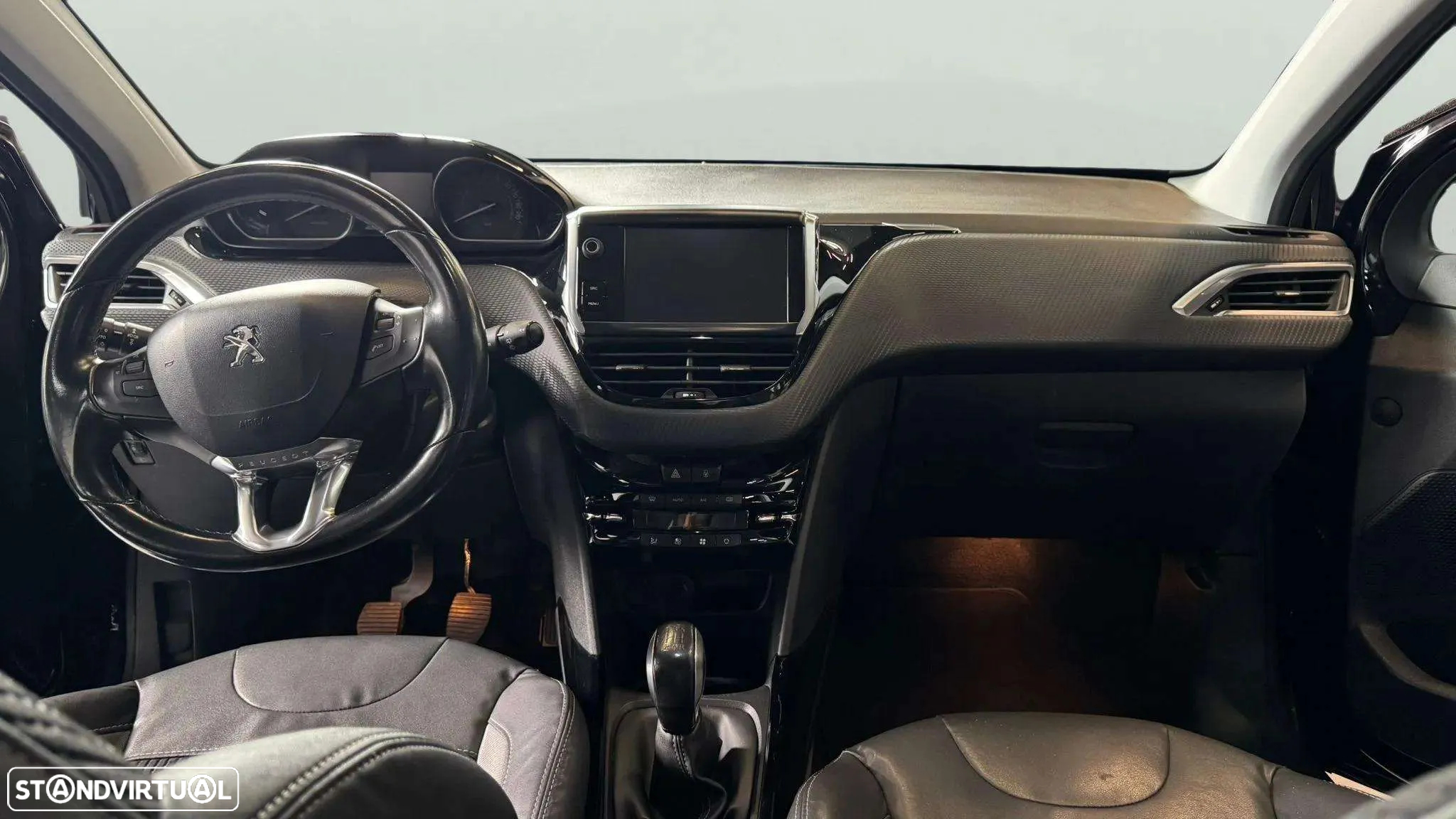 Peugeot 2008 1.2 PureTech Style - 15
