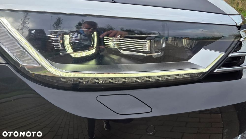 Volkswagen Passat Variant 1.6 TDI SCR BlueMotion Trendline - 17