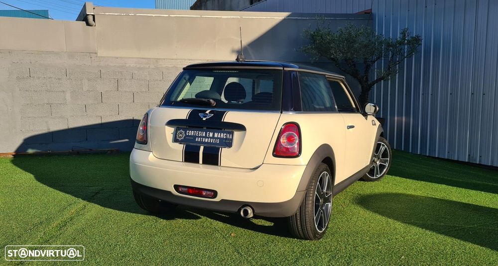 MINI 3 Portas One D - 4