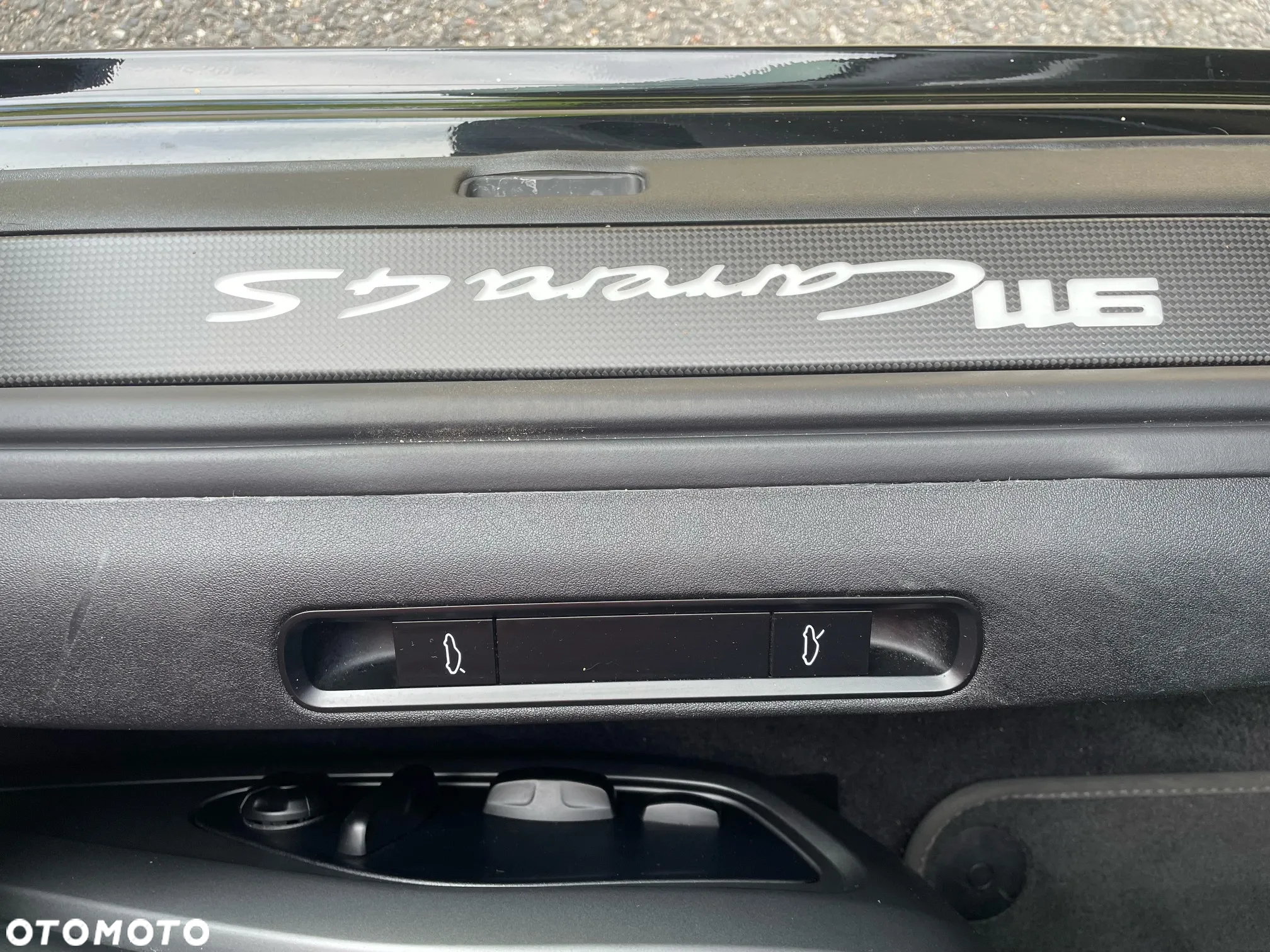 Porsche 911 Carrera 4S - 16