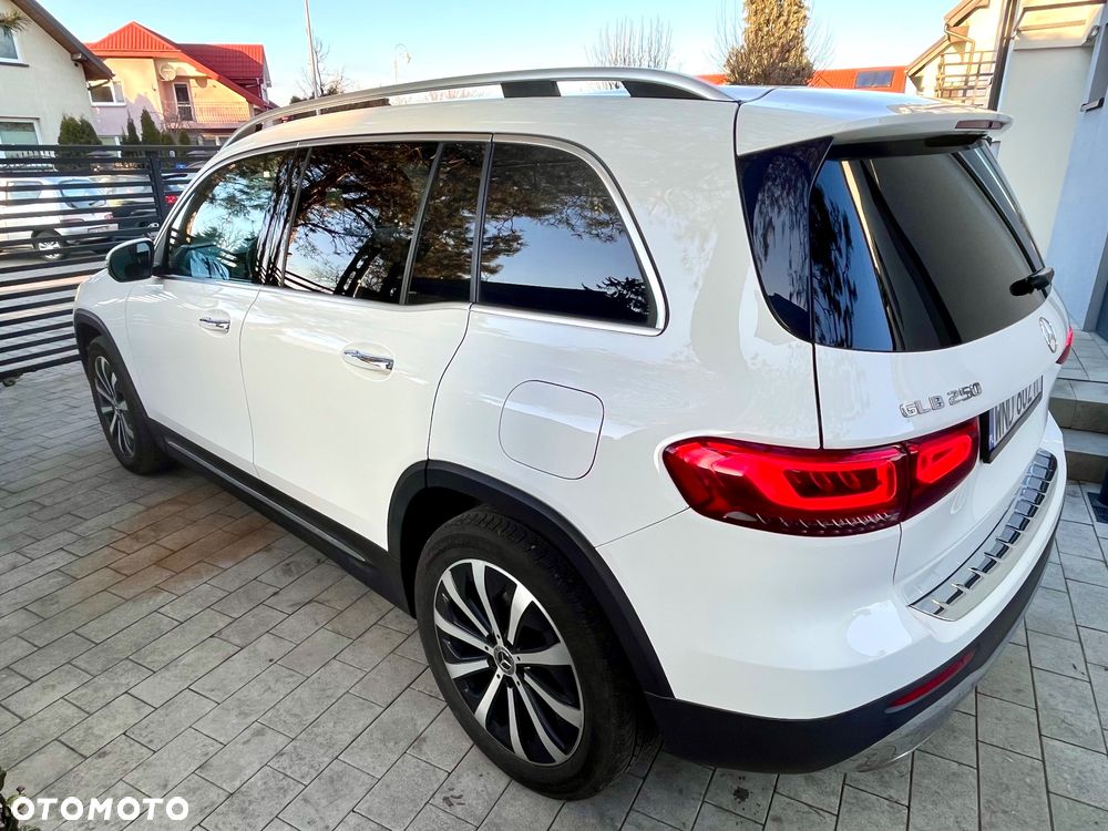 Mercedes-Benz GLB 250 8G-DCT Edition 1 - 8