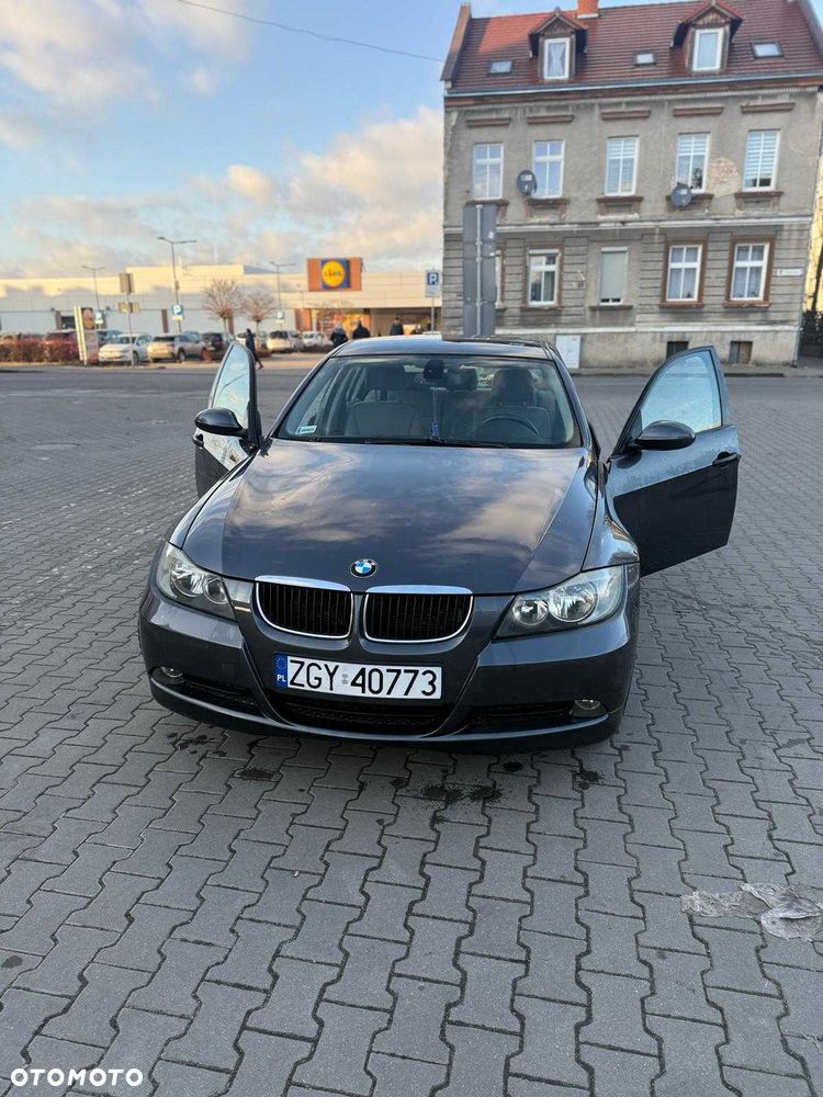 BMW Seria 3 - 1