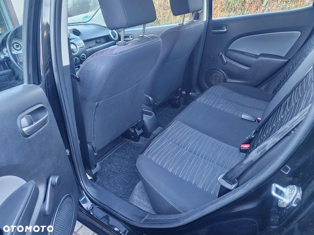 Mazda 2 - 9