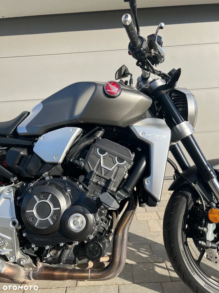Honda CB - 4