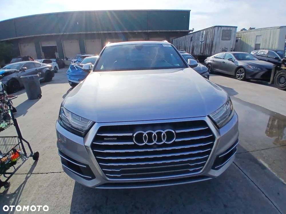 Audi Q7 - 9