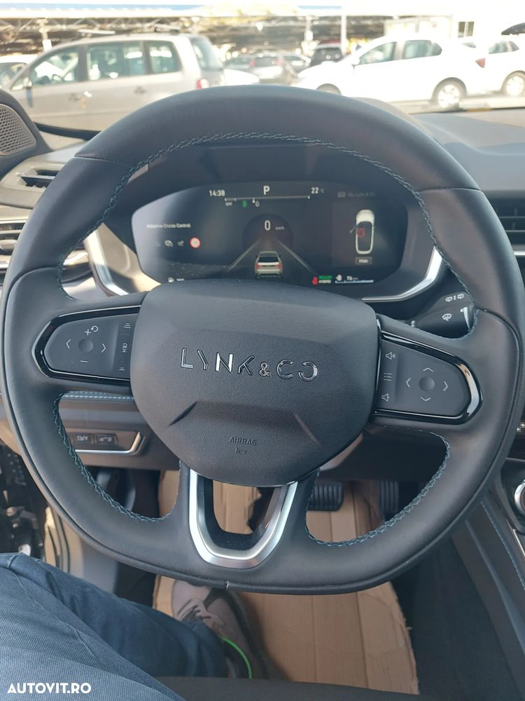 Lynk&Co 01 - 27