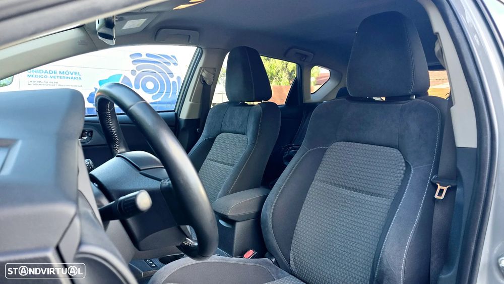 Toyota Auris 1.8 HSD Comfort +P.Techno+P.Sport - 34