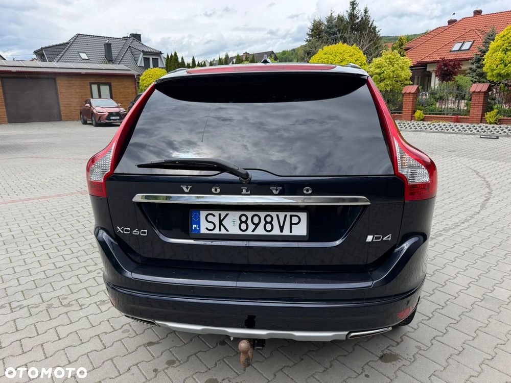 Volvo XC 60 D4 AWD Momentum - 8