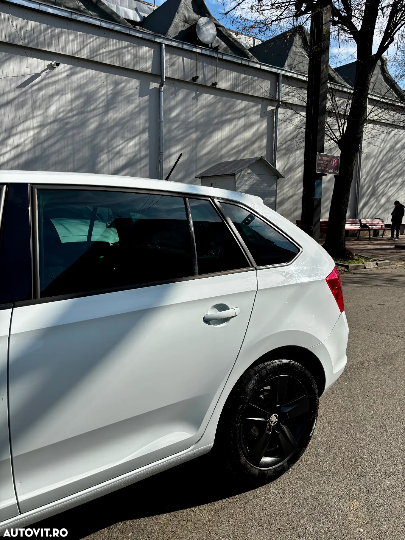 Skoda RAPID Spaceback 1.2 TSI Style DSG - 4
