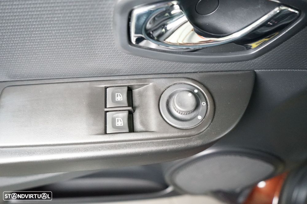 Renault Clio Sport Tourer 1.5 dCi Confort - 19