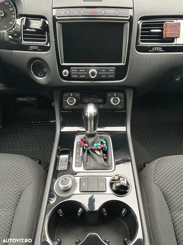 Volkswagen Touareg 3.0 V6 TDI BMT - 14