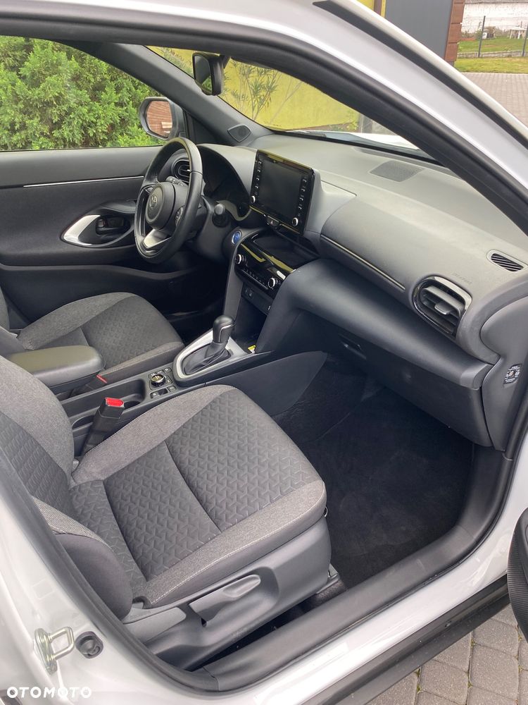 Toyota Yaris Cross Hybrid 1.5 Executive AWD - 7