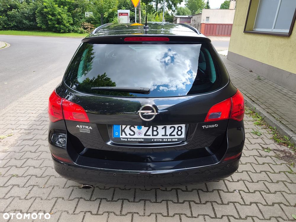 Opel Astra 1.4 Turbo 150 Jahre - 5