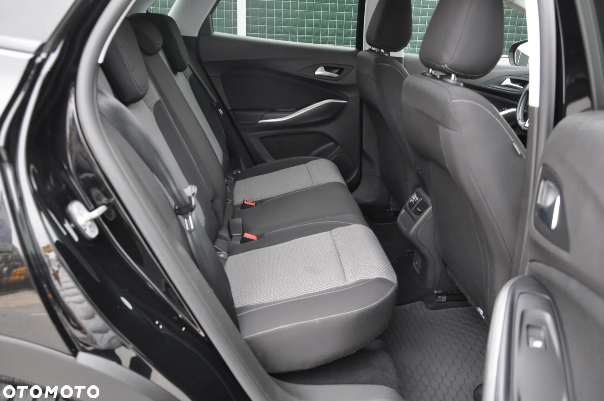 Opel Grandland X 1.2 T GPF Design Line S&S - 21