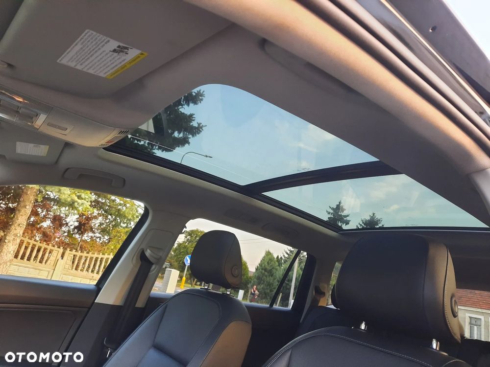 Volkswagen Tiguan Allspace - 13