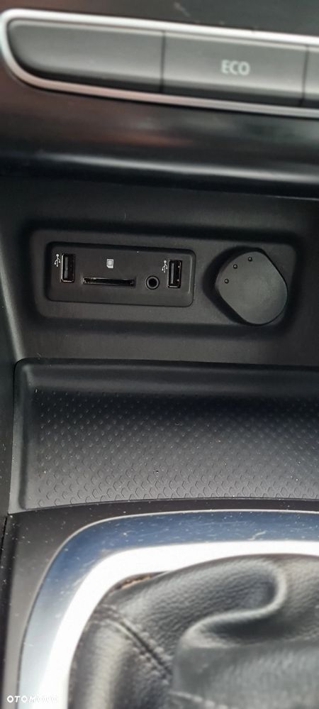 Renault Megane 1.5 dCi Energy Limited EU6 - 26