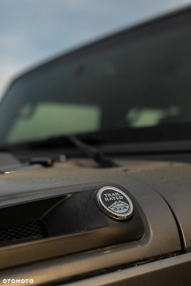 Jeep Wrangler 3.6 Unlim Sahara - 32
