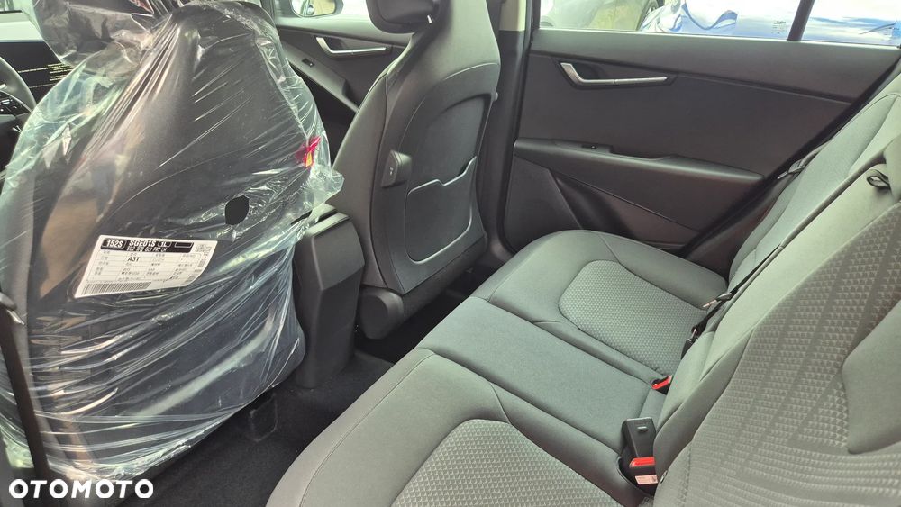 Kia Niro 1.6 GDI Hybrid M - 14